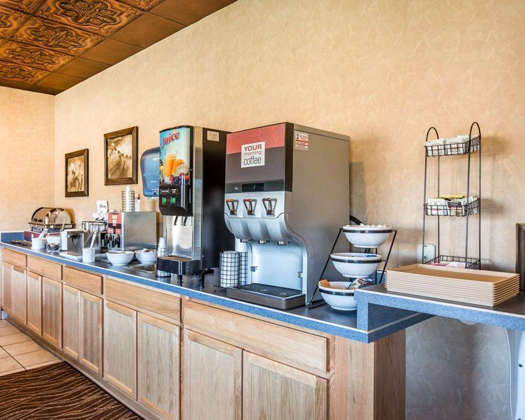 Miles City Hotel レストラン 写真