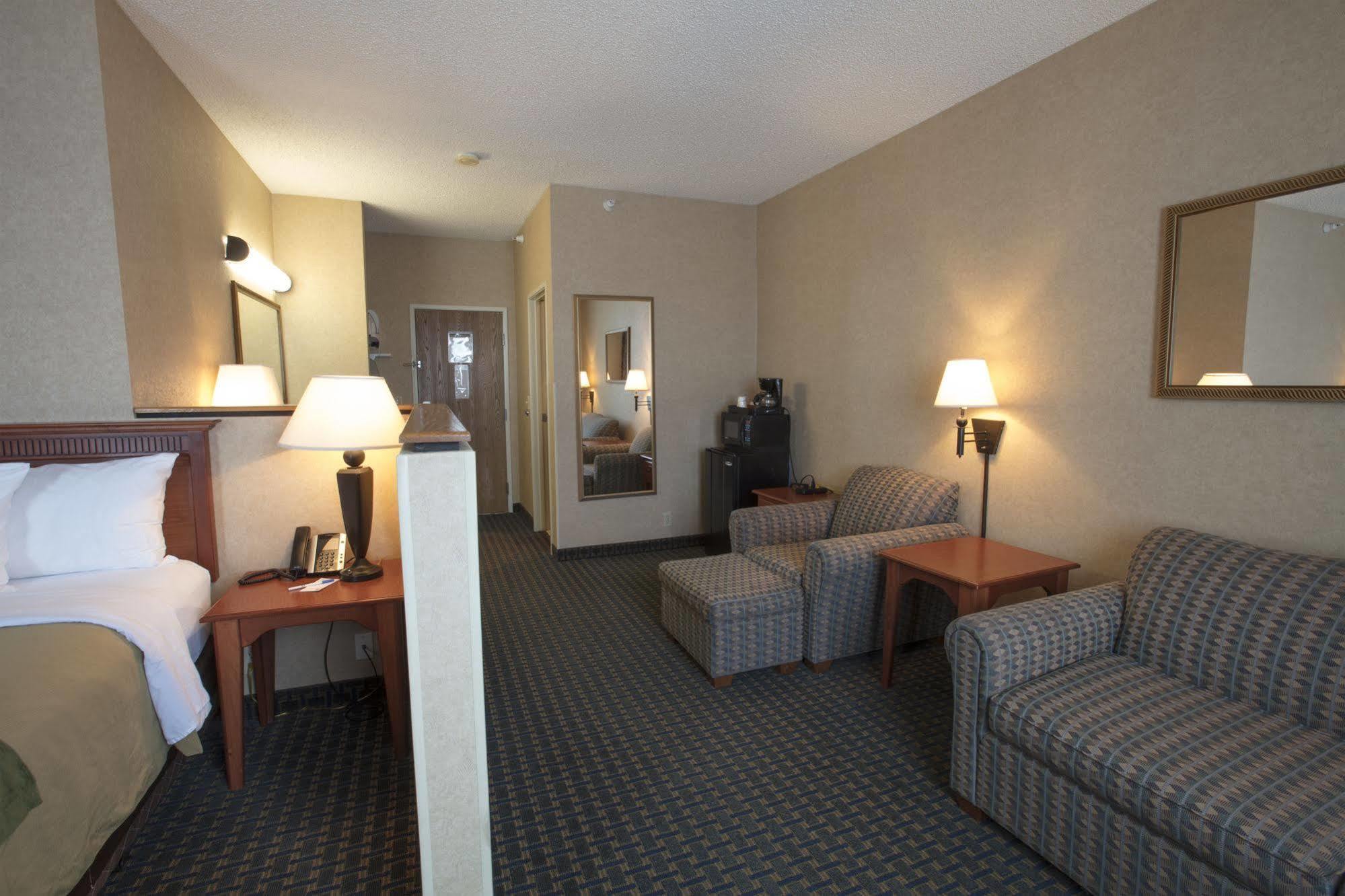 Miles City Hotel エクステリア 写真