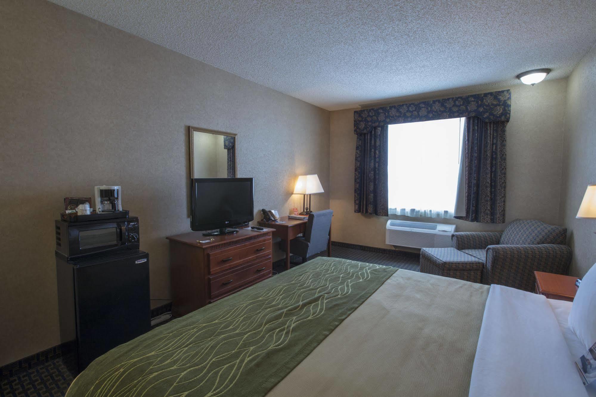 Miles City Hotel エクステリア 写真