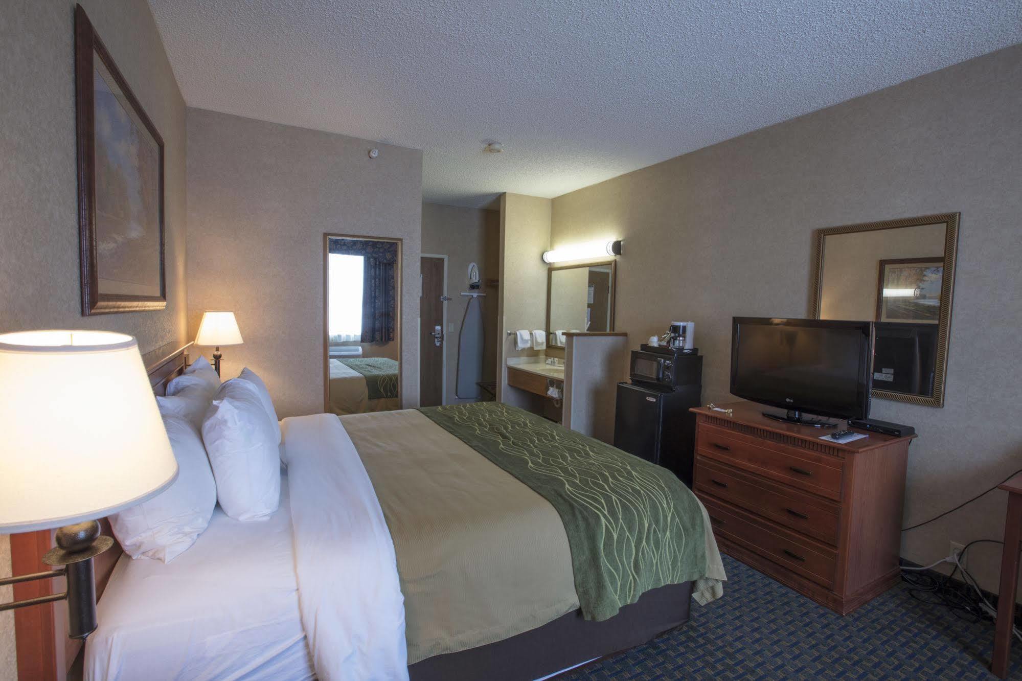 Miles City Hotel エクステリア 写真