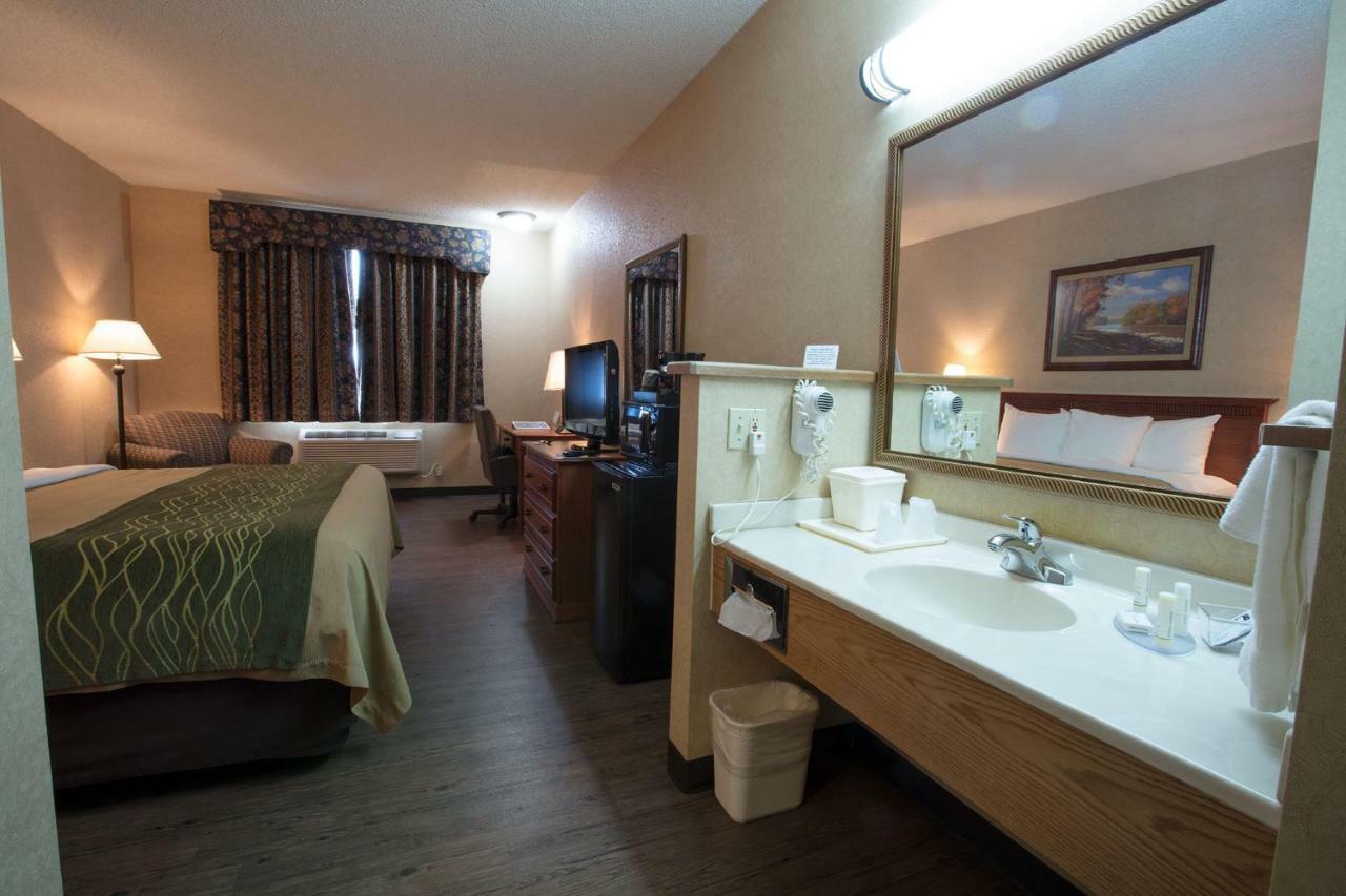 Miles City Hotel エクステリア 写真